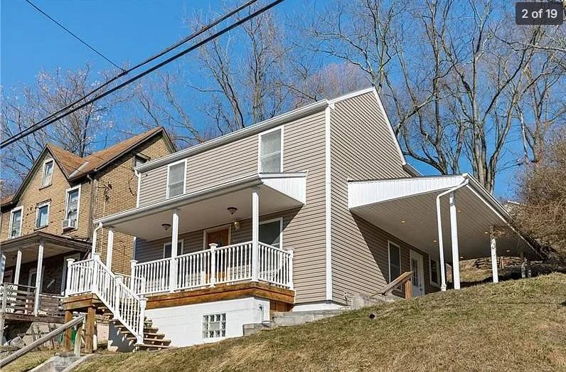 House for rent at 635 Valley St, Oakmont, PA 15139