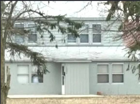 Apartment for rent at 16054 Cottage Grove Ave, South Holland, IL 60473