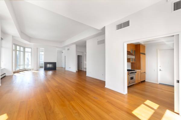 Apartment for rent at 205 E 59th St #PH, New York, NY 10022