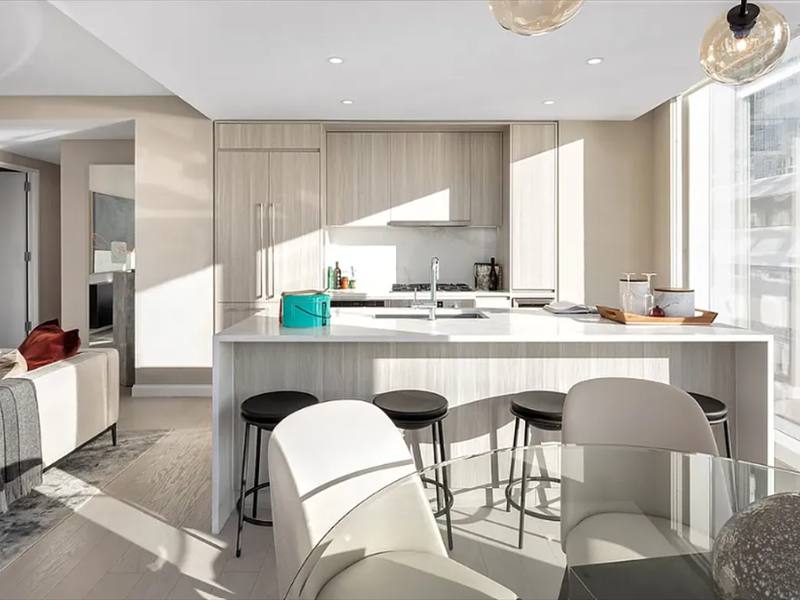 Apartment for rent at 400 W 61 St #2534, New York, NY 10023