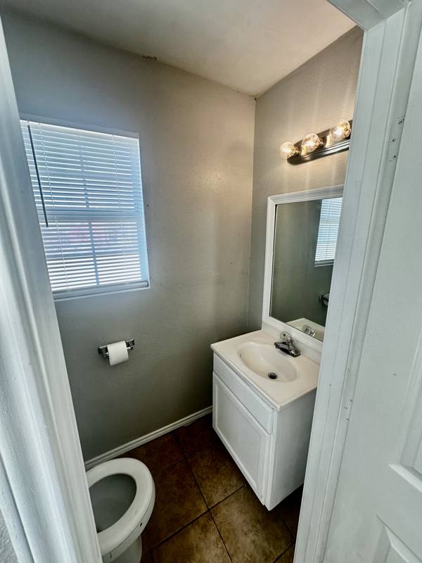 Townhouse for rent at 768 Avondale Ave #202, San Antonio, TX 78223