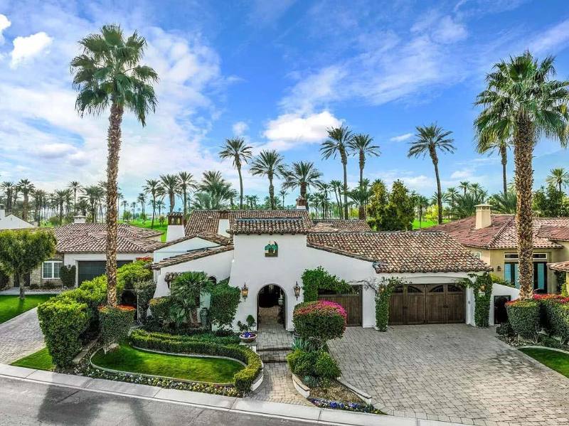 House for rent at 56145 Village Dr, La Quinta, CA 92253