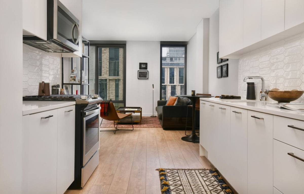 Apartment for rent at 855 W Madison St #914S, Chicago, IL 60607