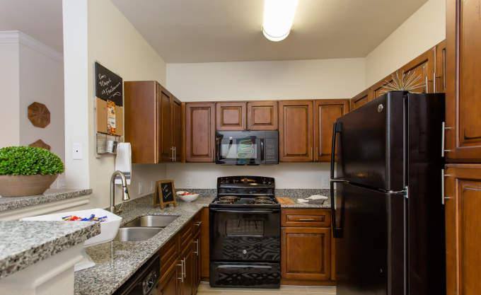 9721 Cypresswood Dr, Houston, TX 77070 - Apartment For Rent - Image 4