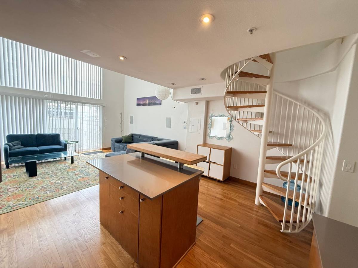 House for rent at 221 Island Ave, San Diego, CA 92101