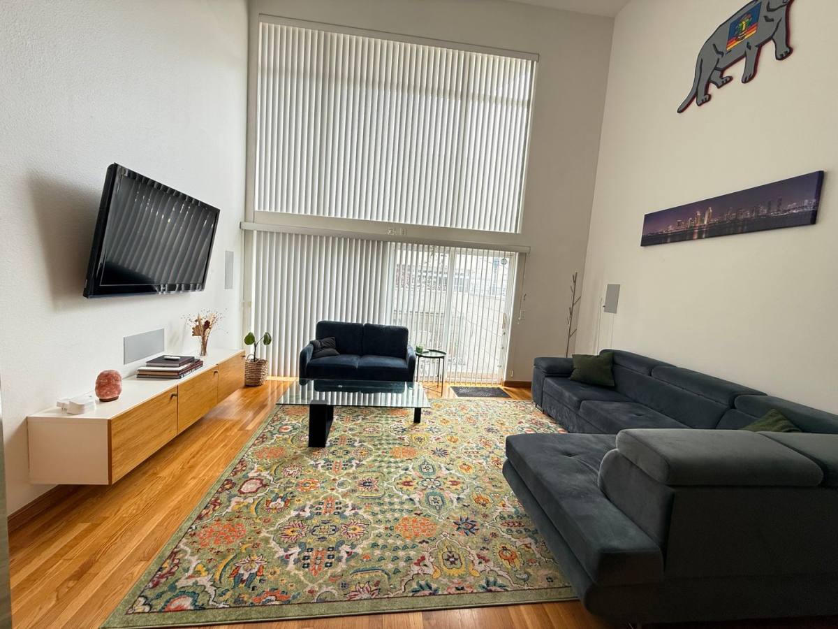 House for rent at 221 Island Ave, San Diego, CA 92101