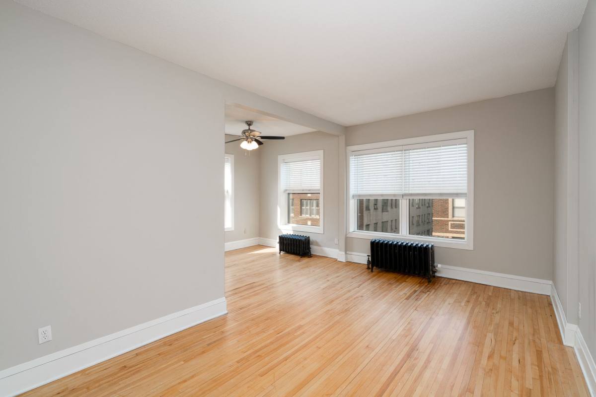 Apartment for rent at 116 Oak Grove St, Minneapolis, MN 55403