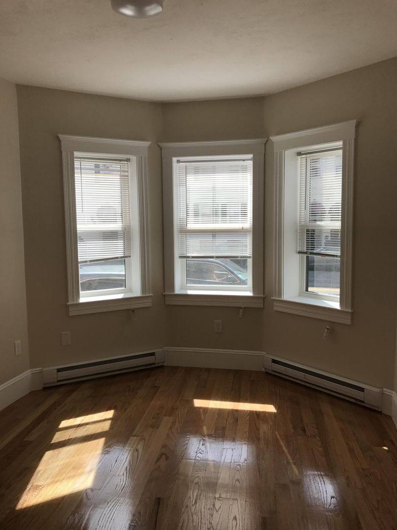 Apartment for rent at 899 Huntington Ave #2, Boston, MA 02115