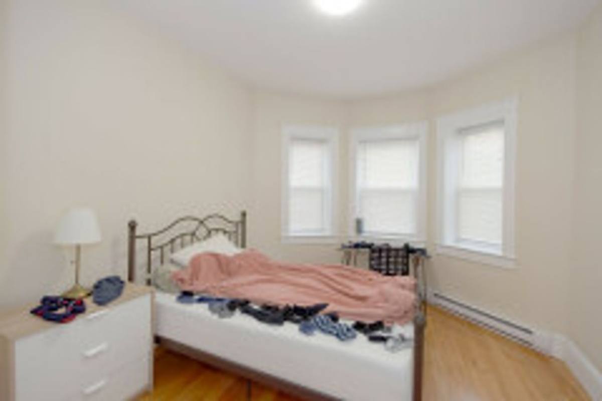 Apartment for rent at 899 Huntington Ave #2, Boston, MA 02115