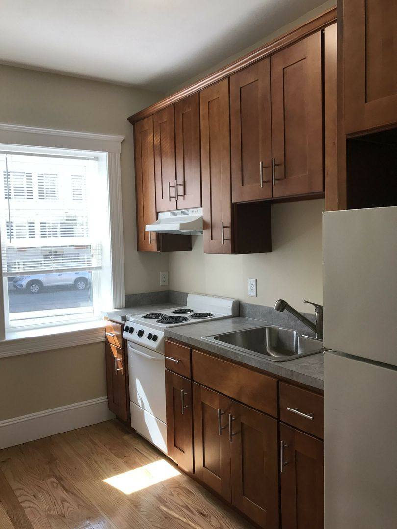 Apartment for rent at 899 Huntington Ave #2, Boston, MA 02115
