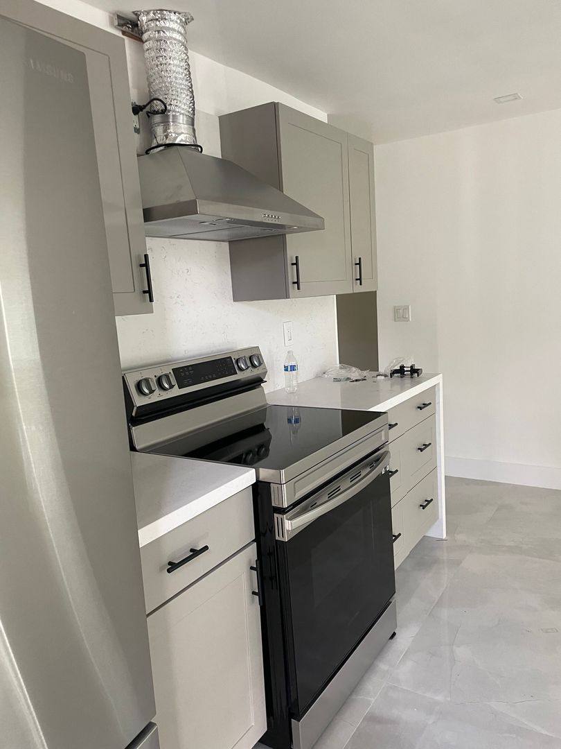 Apartment for rent at 801 NE 2nd St, Hallandale, FL 33009