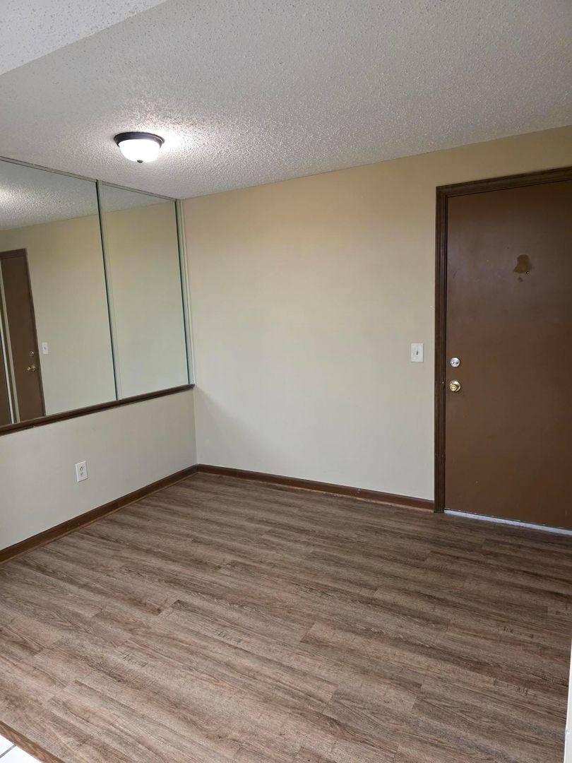 Apartment for rent at 72 Oakridge Dr, Buffalo, NY 14224