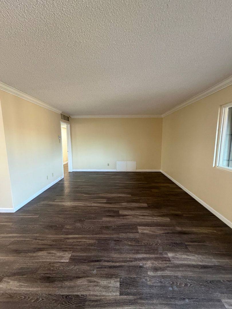 Apartment for rent at 10041 Scott Ave, Whittier, CA 90603