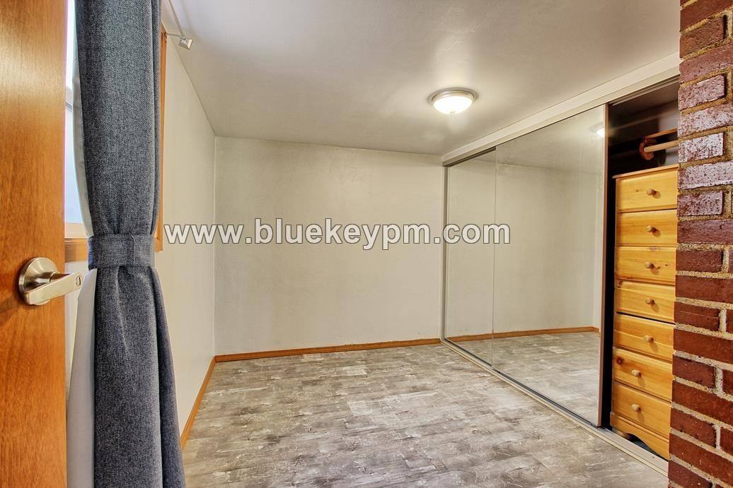 Apartment for rent at 2952 SW Huber St, Portland, OR 97219