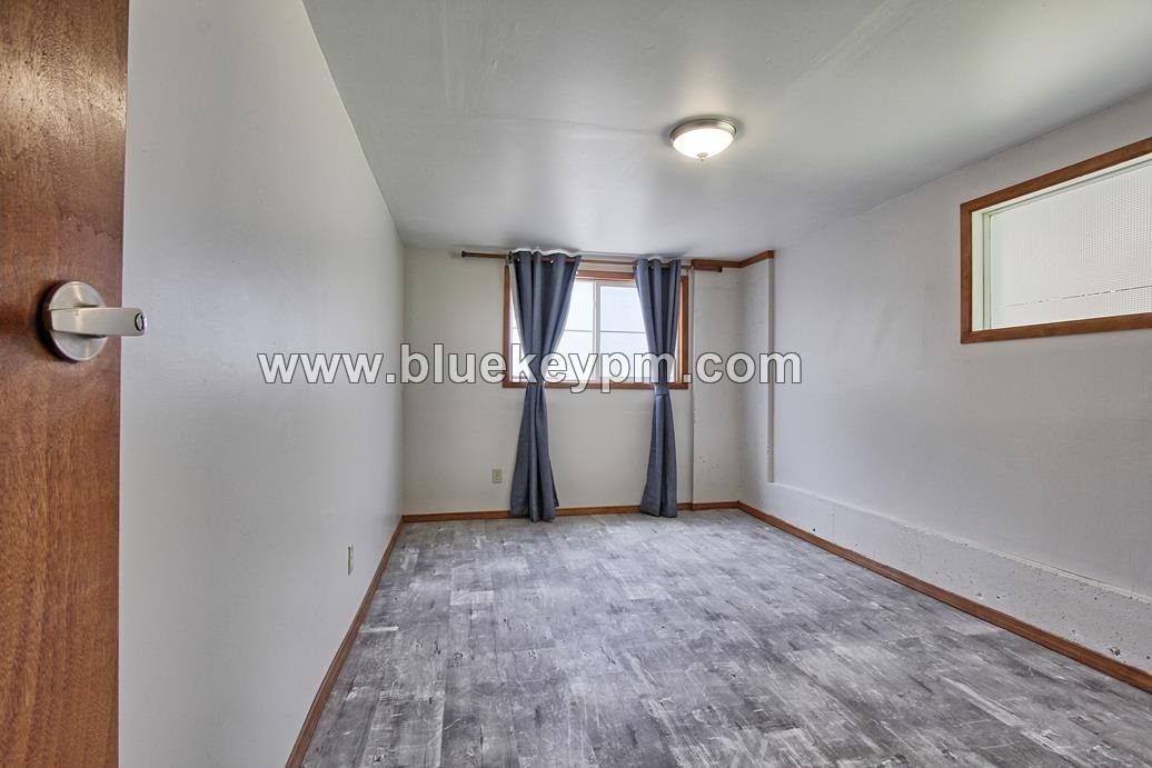 Apartment for rent at 2952 SW Huber St, Portland, OR 97219