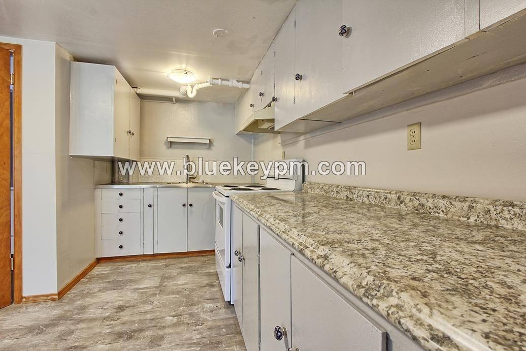 Apartment for rent at 2952 SW Huber St, Portland, OR 97219