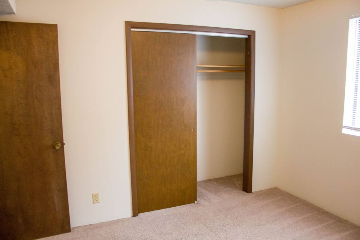 Apartment for rent at 1340 No 44th St, Lincoln, NE 68503