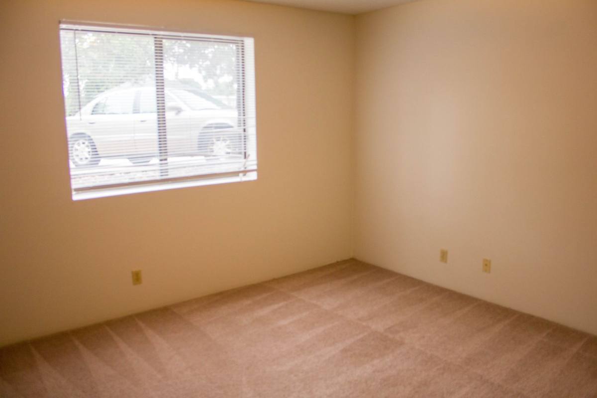 Apartment for rent at 1340 No 44th St, Lincoln, NE 68503