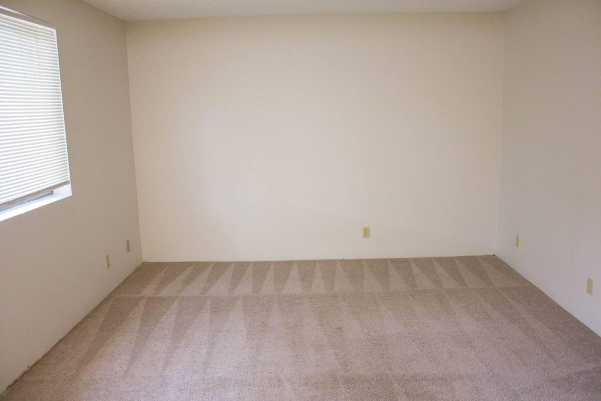 Apartment for rent at 1340 No 44th St, Lincoln, NE 68503