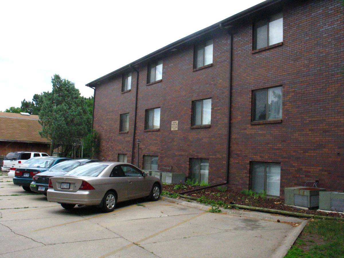Apartment for rent at 1340 No 44th St, Lincoln, NE 68503