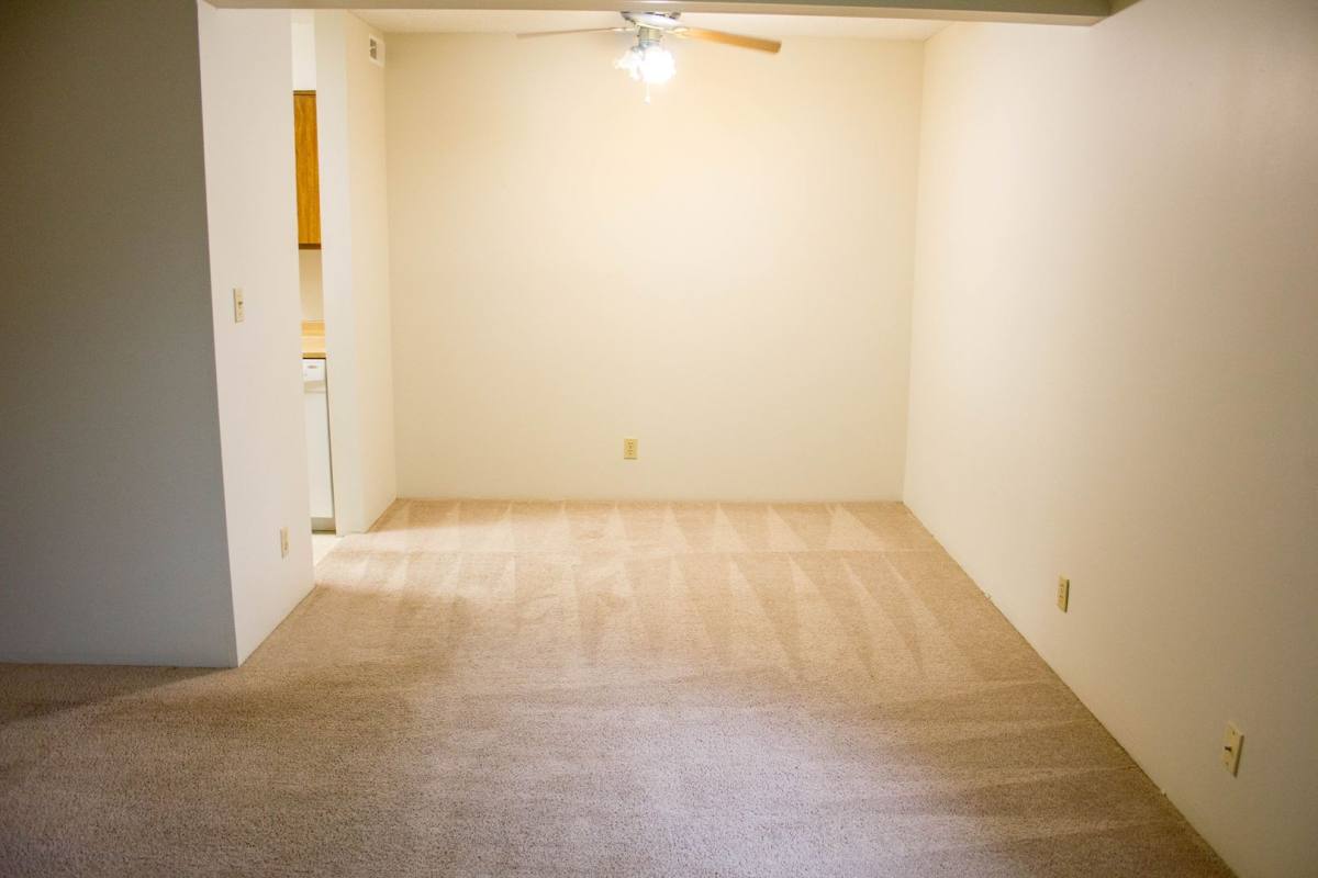 Apartment for rent at 1340 No 44th St, Lincoln, NE 68503