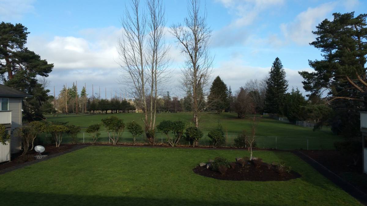 Apartment for rent at 2275 NE Division St, Gresham, OR 97030
