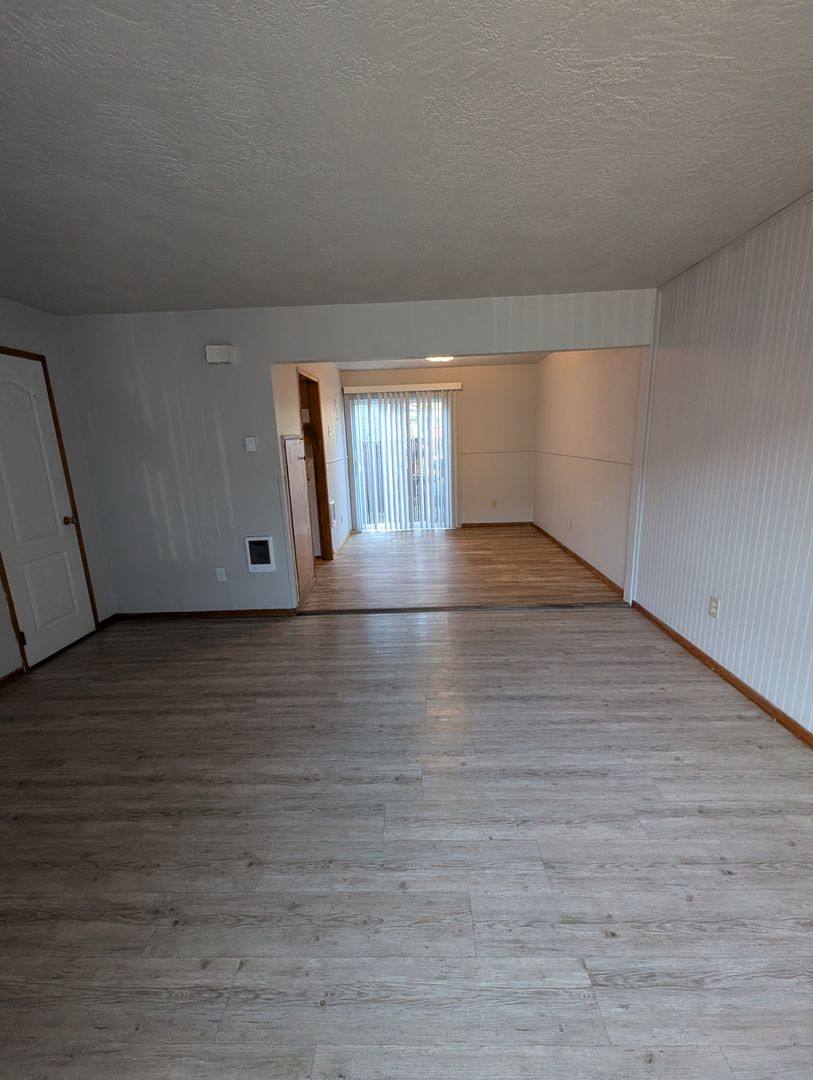 Apartment for rent at 1157 SE Jefferson St, Dallas, OR 97338