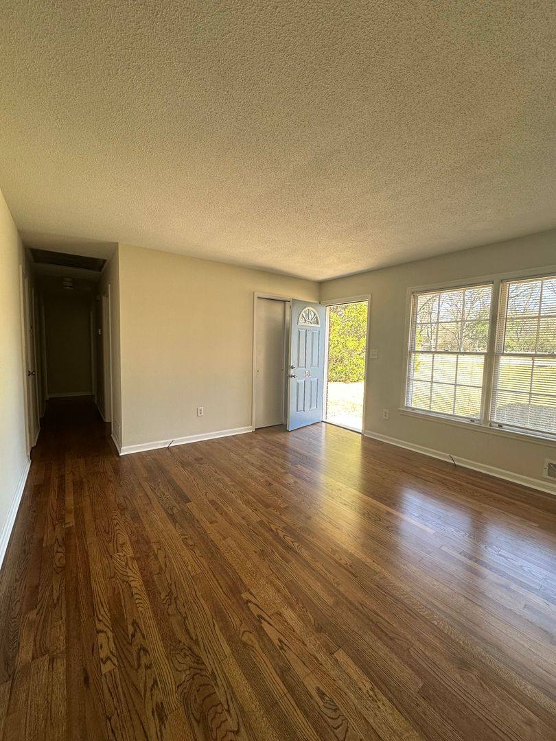 House for rent at 51 Lawanna Dr, Watkinsville, GA 30677