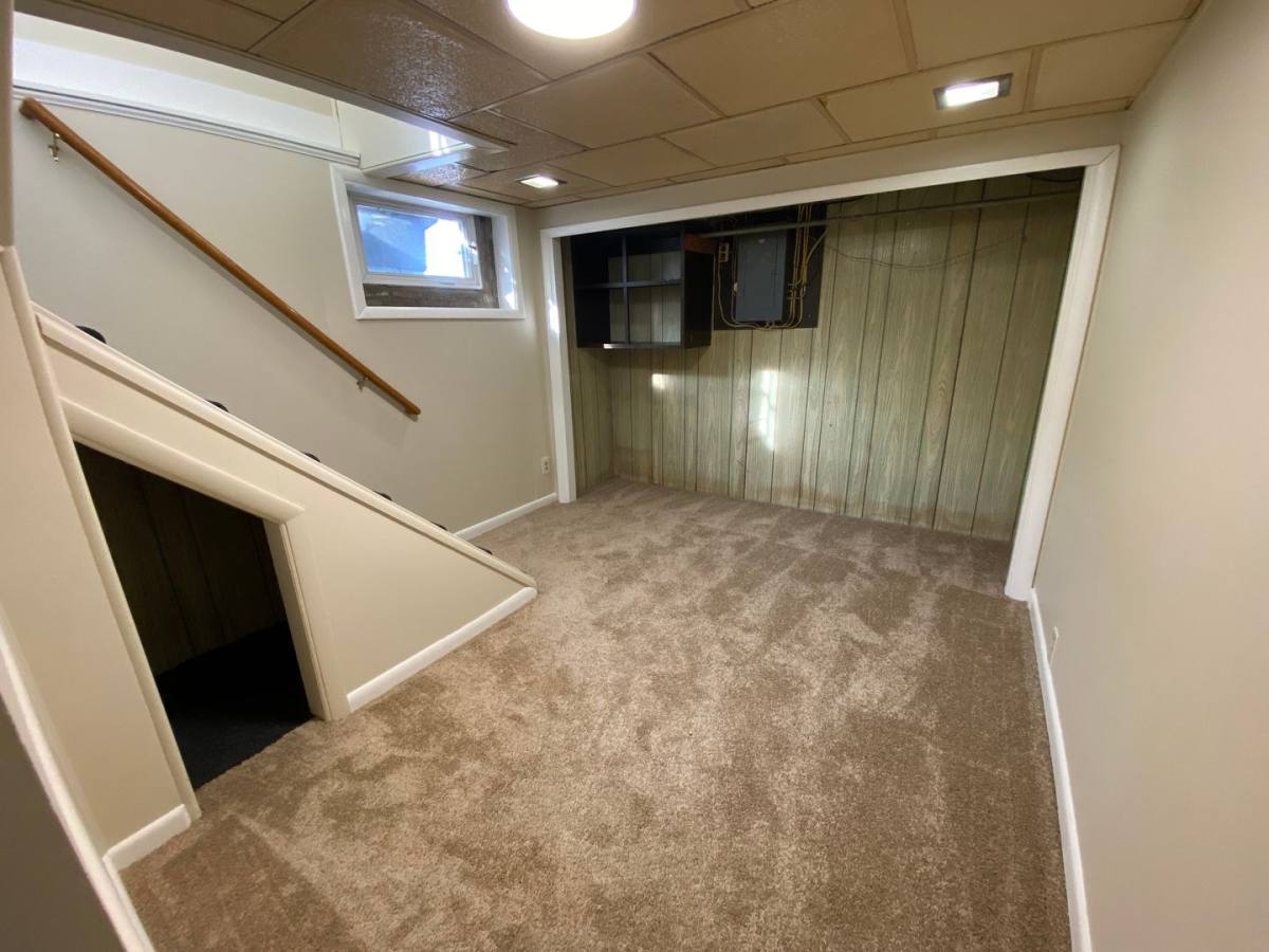 Apartment for rent at 2612 Leland Ave, Akron, OH 44312