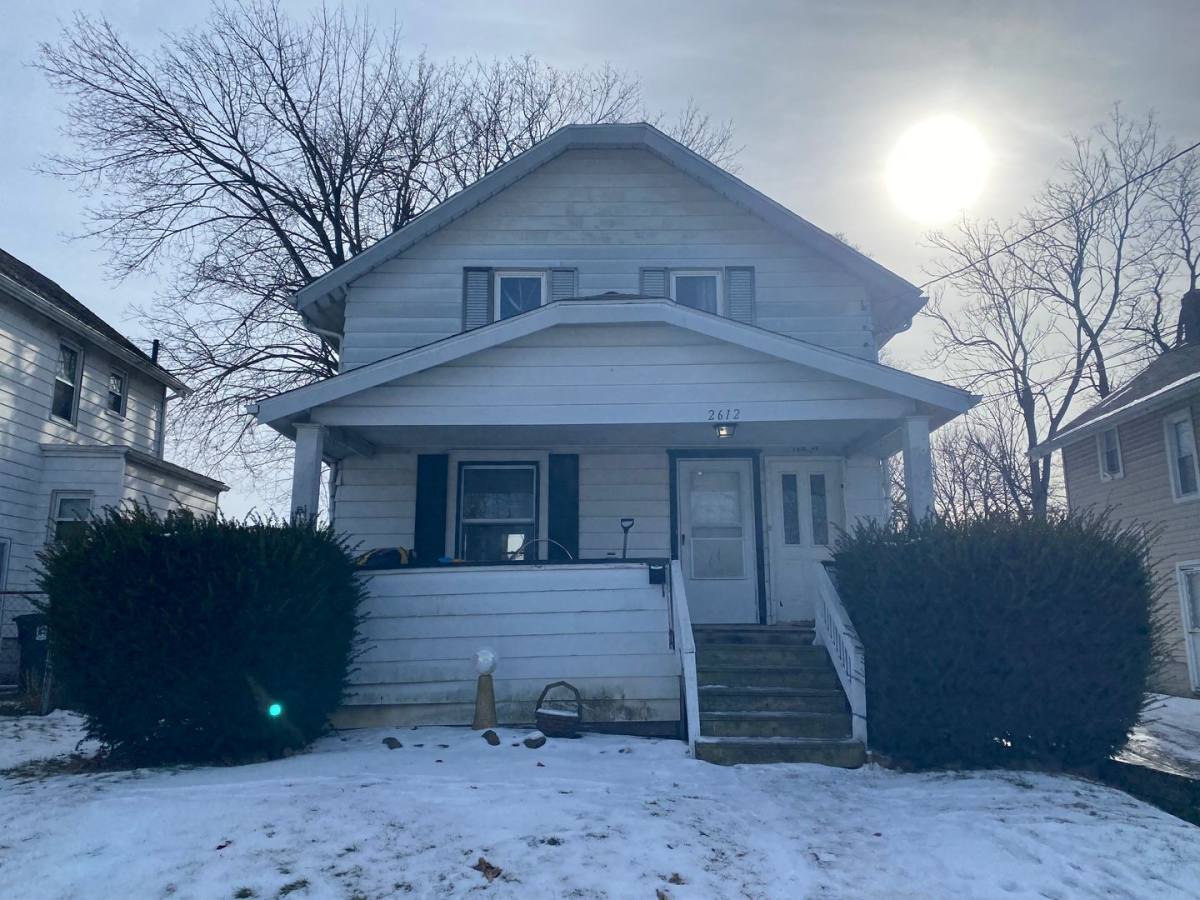 Apartment for rent at 2612 Leland Ave, Akron, OH 44312
