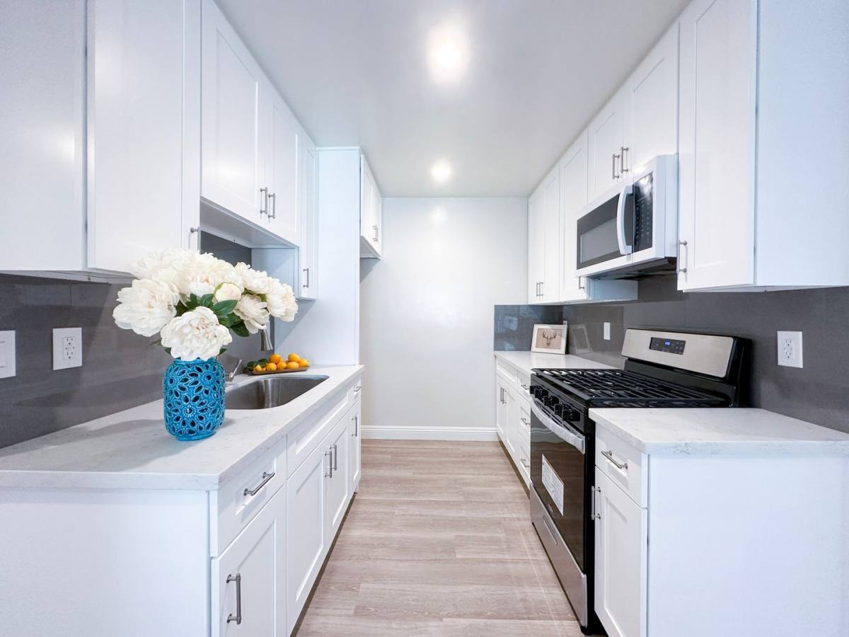 Apartment for rent at 821 S 4th St, Alhambra, CA 91801