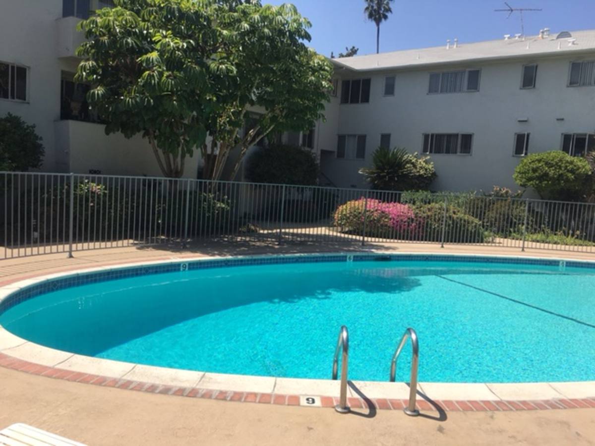 Apartment for rent at 1632 N Laurel Ave, Los Angeles, CA 90046