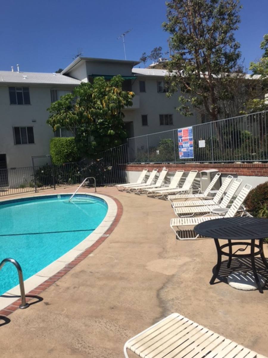 Apartment for rent at 1632 N Laurel Ave, Los Angeles, CA 90046