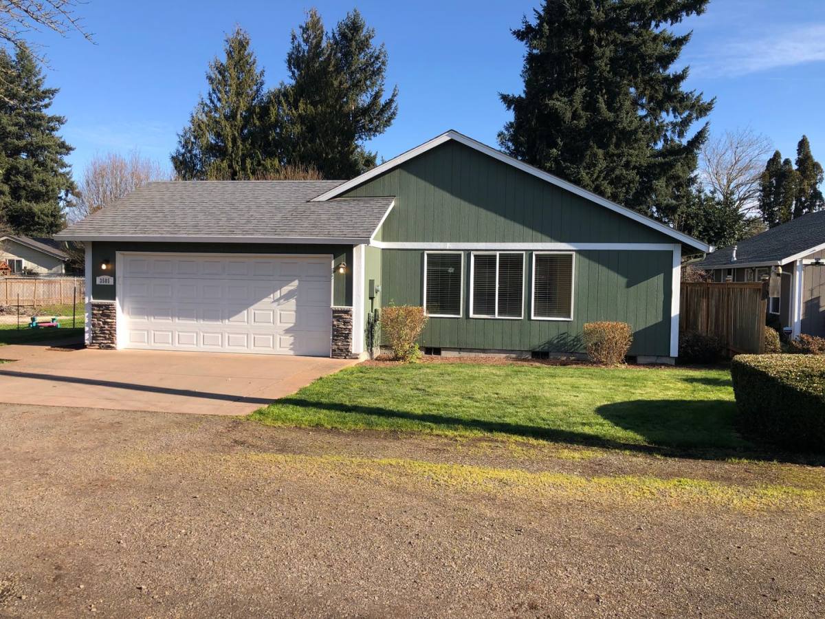 House for rent at 3585 Castrey St, Eugene, OR 97404