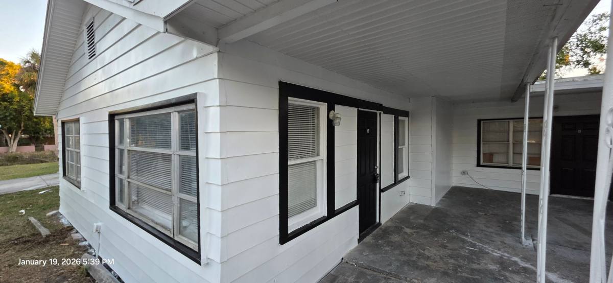 Apartment for rent at 603 27th Ave W, Bradenton, FL 34205