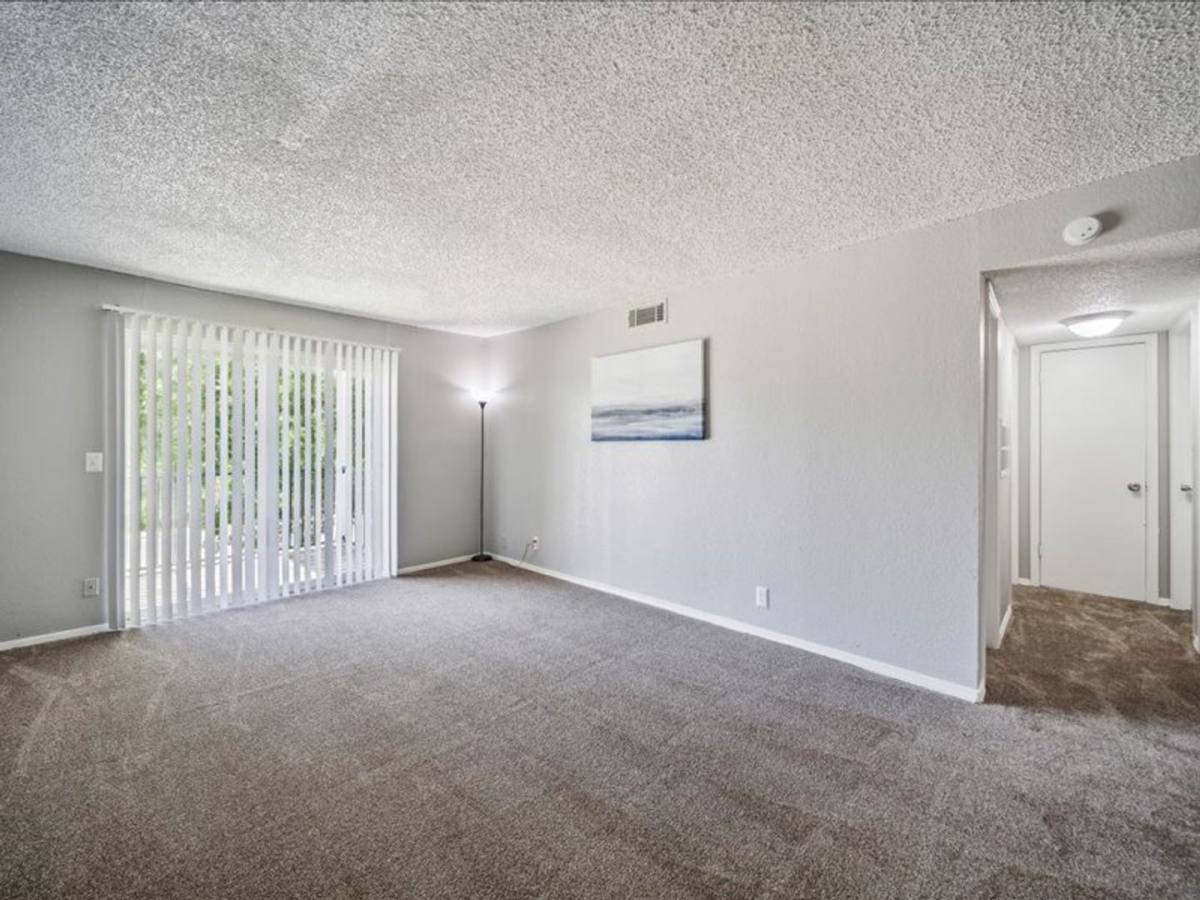 Apartment for rent at 10851 E 33rd St, Tulsa, OK 74146