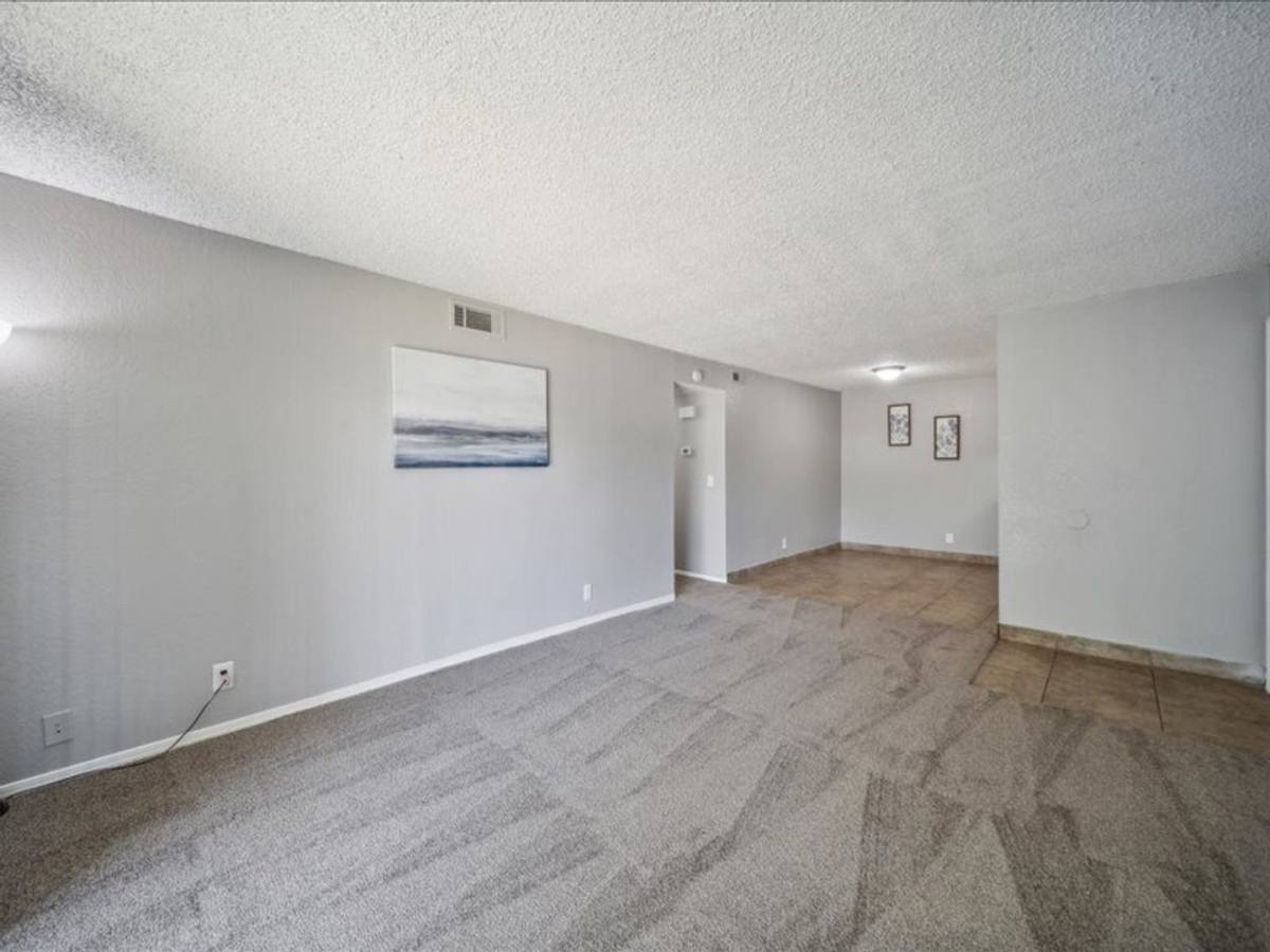 Apartment for rent at 10851 E 33rd St, Tulsa, OK 74146