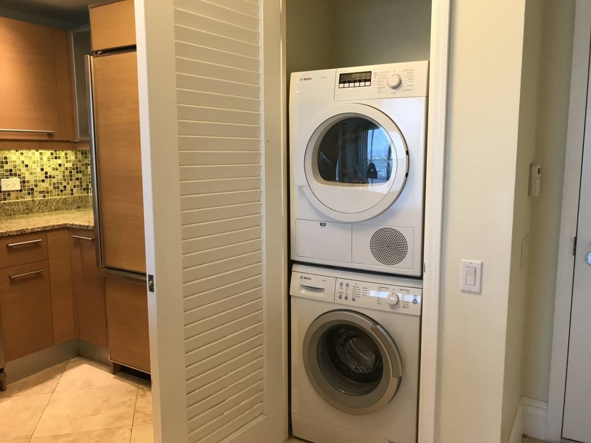 Condo for rent at 322 Karen Ave E Tower 1705, Las Vegas, NV 89109
