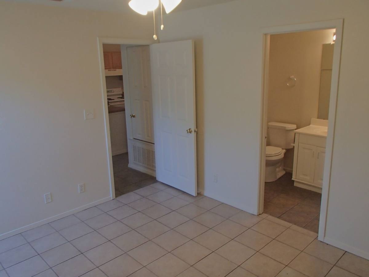 Apartment for rent at 2202 Katy Lane, Georgetown, TX 78626