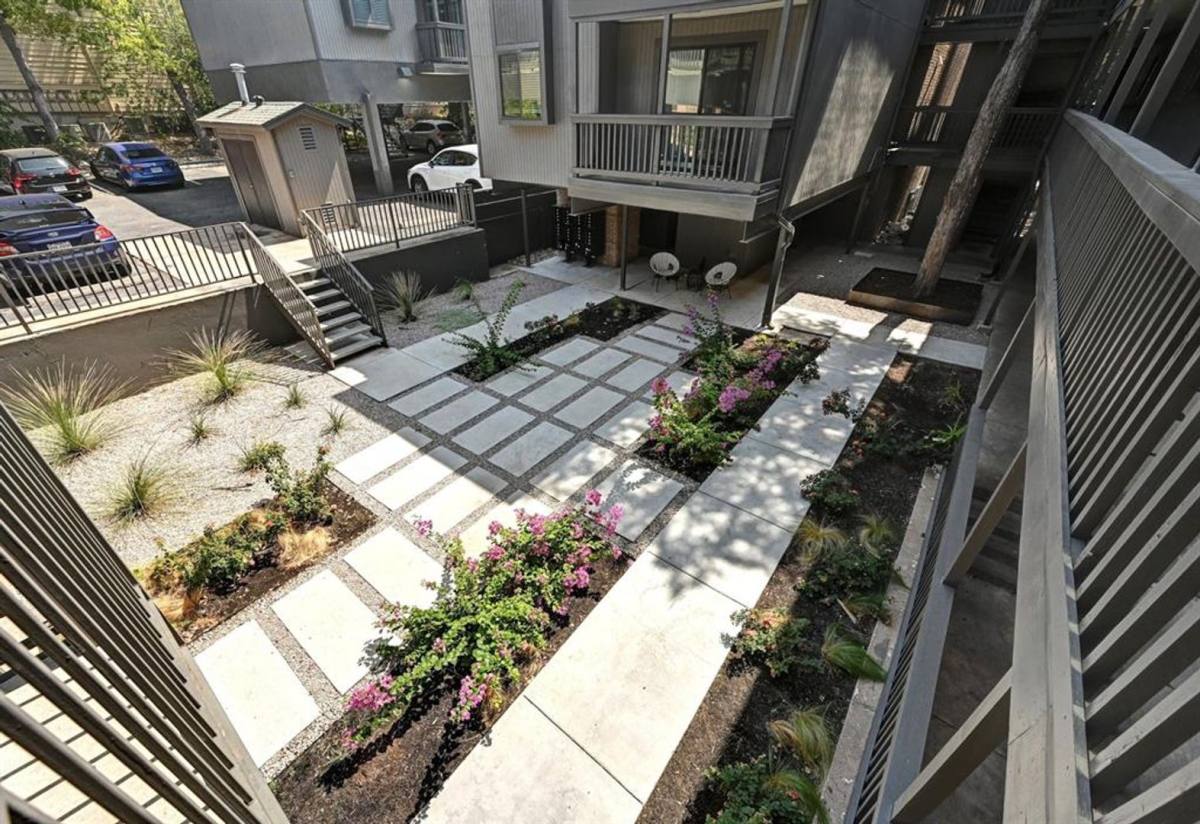 Apartment for rent at 3301 Red River, Austin, TX 78705