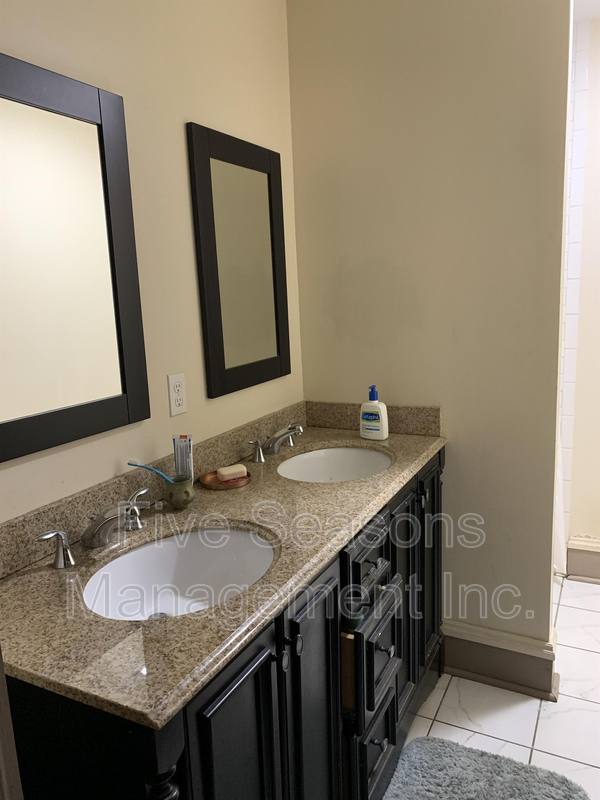Apartment for rent at 76 N Union St #2, Burlington, VT 05401