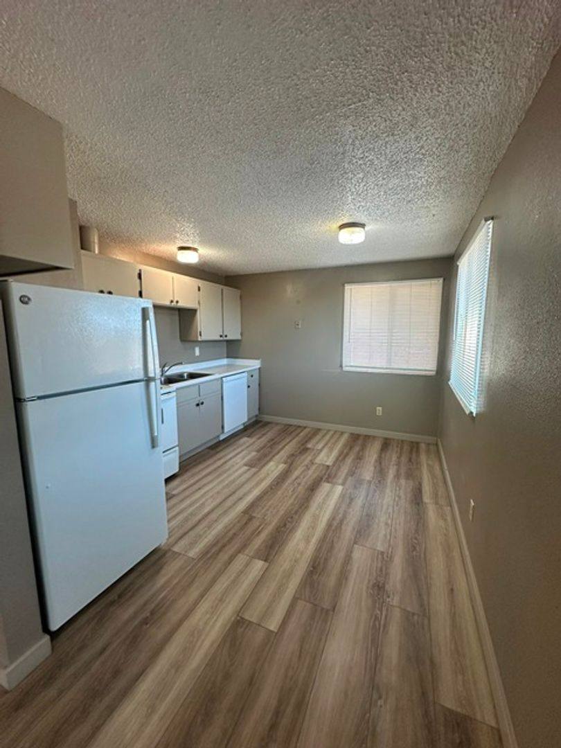 Apartment for rent at 542 Riverside Dr, Klamath Falls, OR 97601