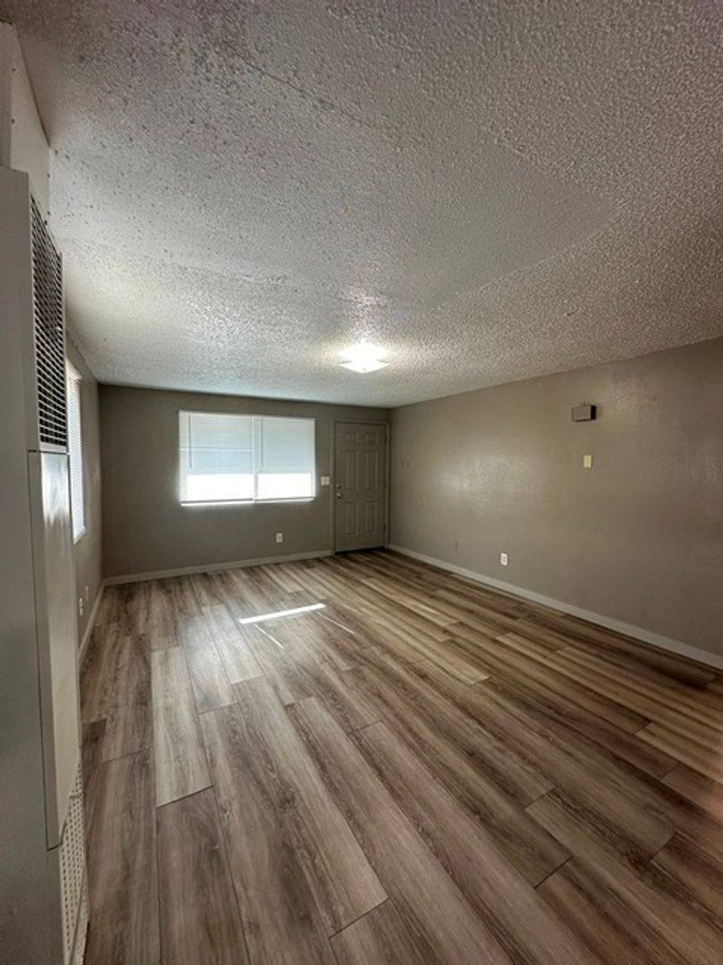 Apartment for rent at 542 Riverside Dr, Klamath Falls, OR 97601