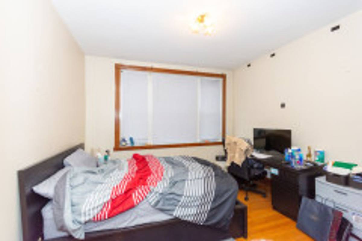 Apartment for rent at 31 Gibbs St, Brookline, MA 02446