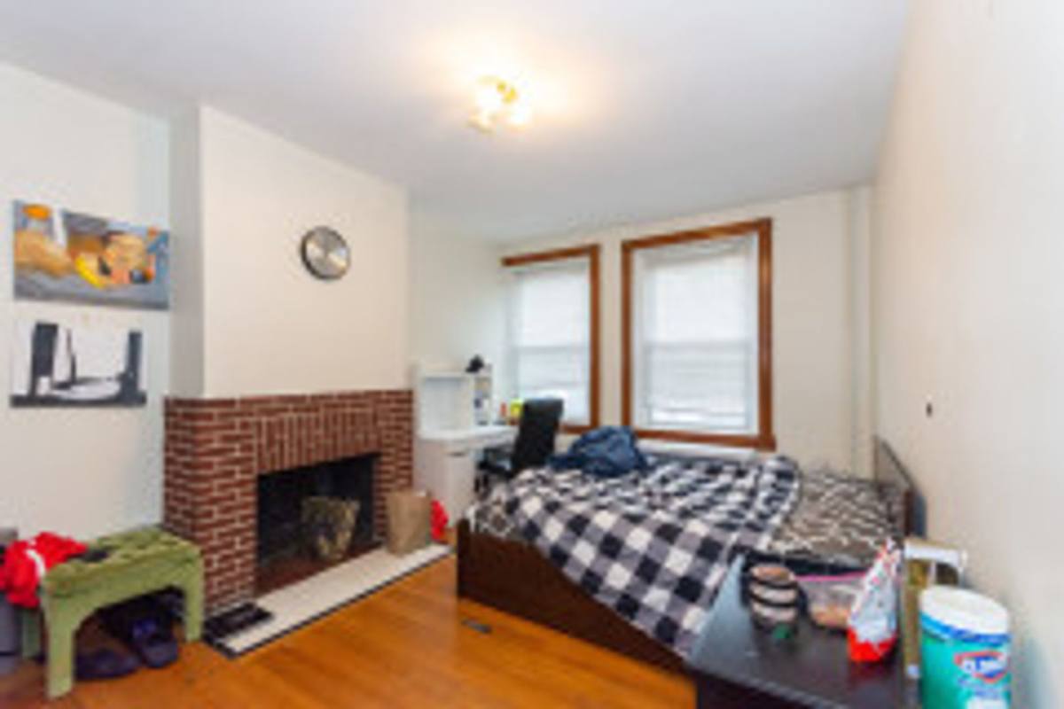 Apartment for rent at 31 Gibbs St, Brookline, MA 02446