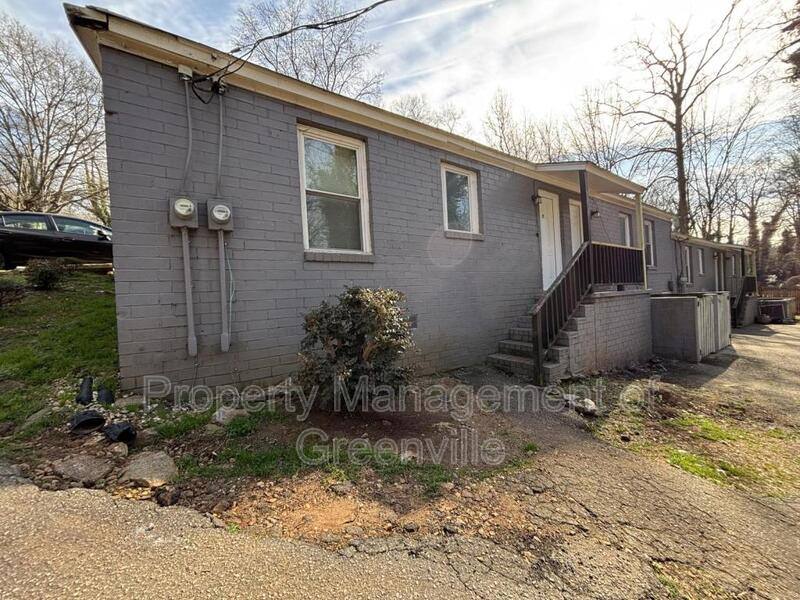 Apartment for rent at 326 Loop St E, Greenville, SC 29609