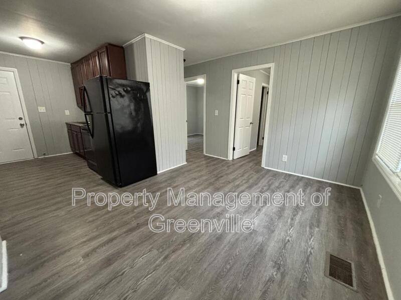 Apartment for rent at 326 Loop St E, Greenville, SC 29609