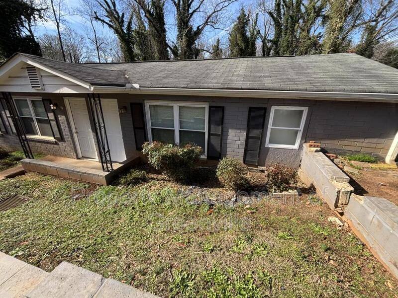 Apartment for rent at 326 Loop St E, Greenville, SC 29609