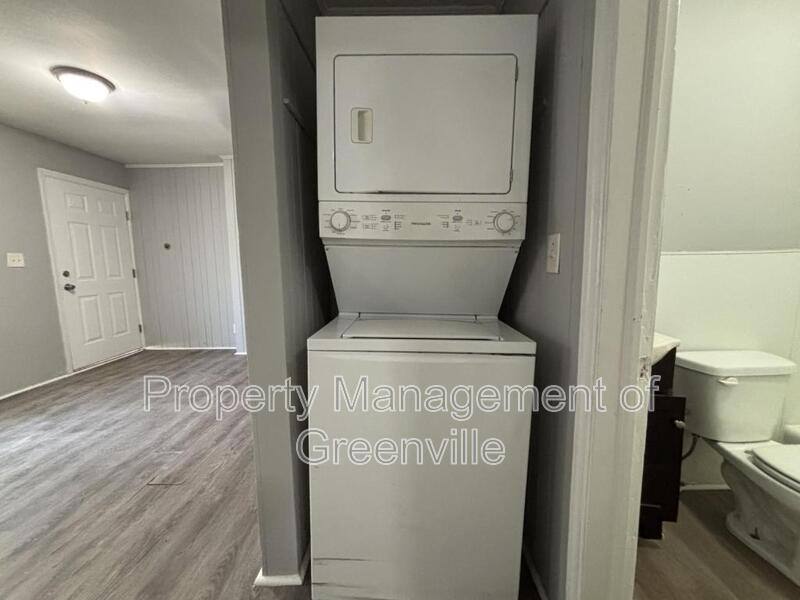 Apartment for rent at 326 Loop St E, Greenville, SC 29609