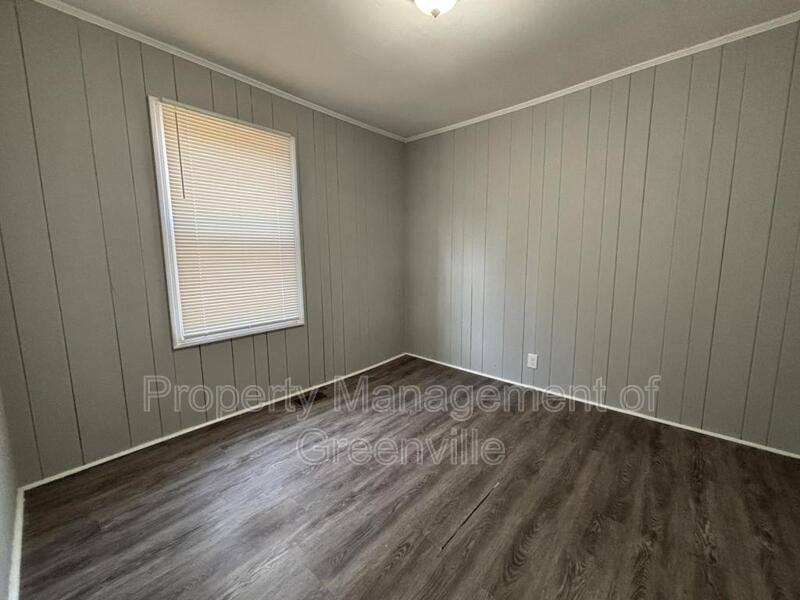 Apartment for rent at 326 Loop St E, Greenville, SC 29609